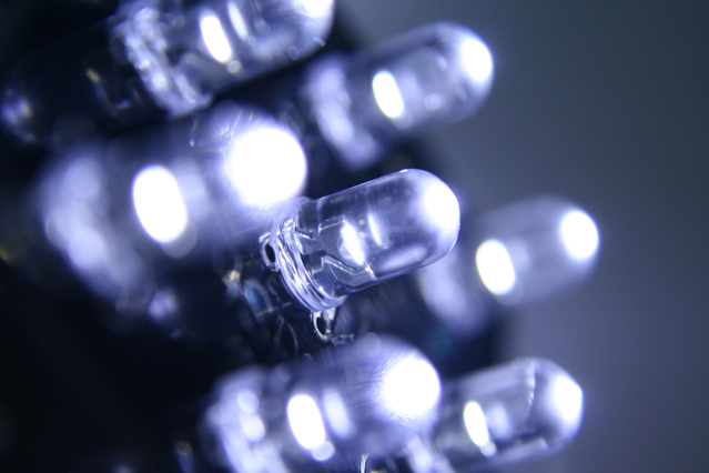 světlo bílých LED diod